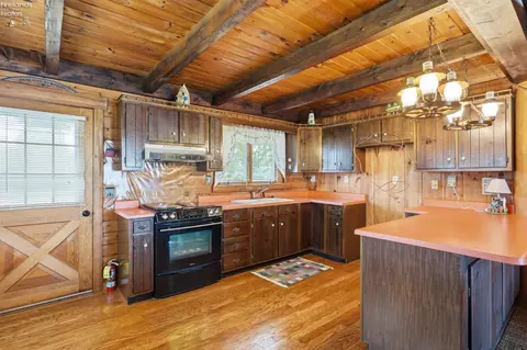 Kitchen - 5835 E Saylor St, Marblehead, OH 43440 photo 3 of 4