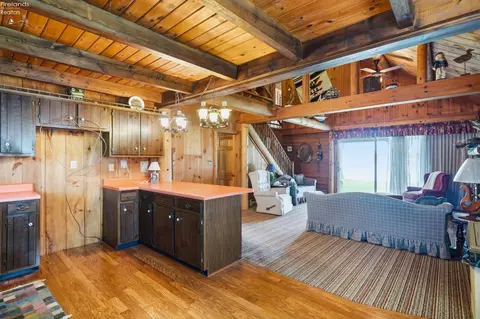 Kitchen - 5835 E Saylor St, Marblehead, OH 43440 photo 1 of 4