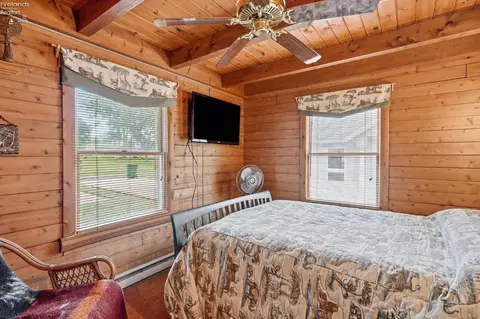 Bedroom - 5835 E Saylor St, Marblehead, OH 43440 photo 1 of 7