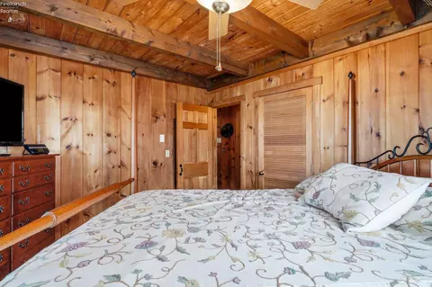 Bedroom - 5835 E Saylor St, Marblehead, OH 43440 photo 4 of 7