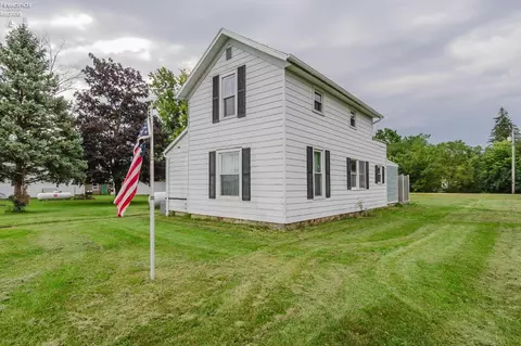 3341 Main St, Burgoon, OH 43407