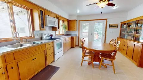 Kitchen - 199 E Main, Norwalk, OH 44857 photo 2 of 3