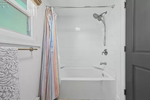 Bath - 3460 Vine Rd, Collins, OH 44826 photo 2 of 2