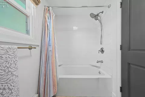 Bath - 3460 Vine Rd, Collins, OH 44826 photo 2 of 2