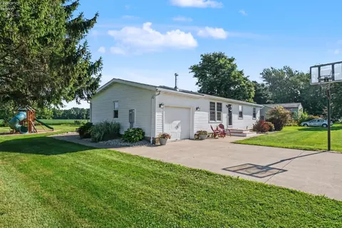 Exterior - 3460 Vine Rd, Collins, OH 44826 photo 2 of 6