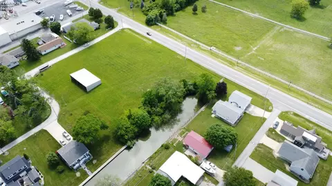 2629 NE Catawba Rd, Port Clinton, OH 43452