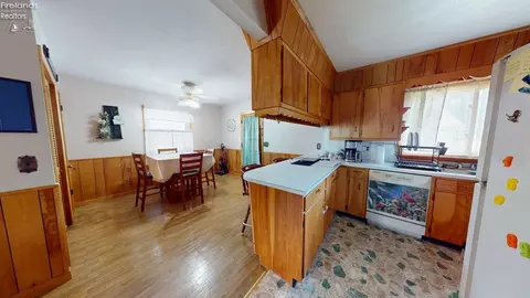 Other - 320 E Long St, Willard, OH 44890 photo 5 of 13