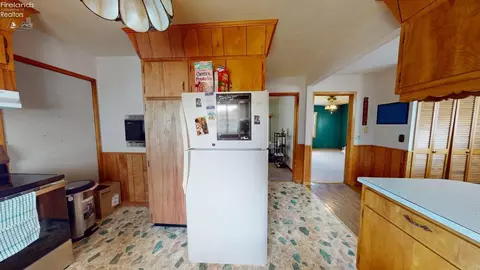 Other - 320 E Long St, Willard, OH 44890 photo 6 of 13