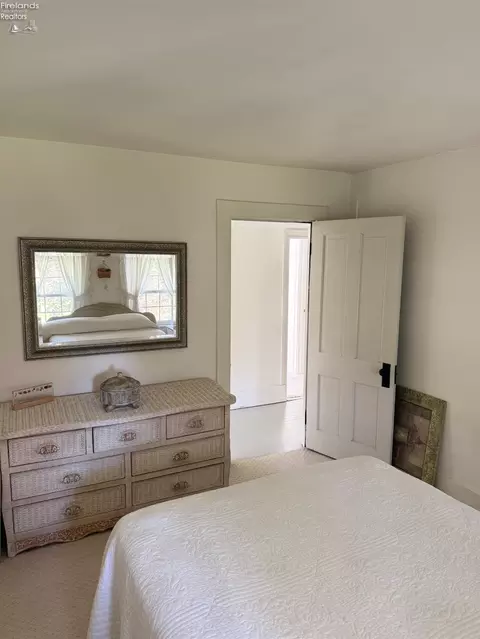 Bedroom - 7611 Hahn Rd, Huron, OH 44839 photo 2 of 6