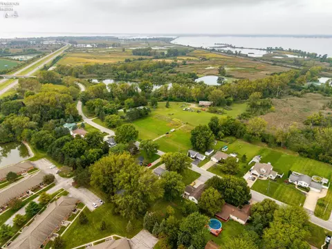 View/Area - 5708 Mccartney Rd, Sandusky, OH 44870 photo 10 of 11