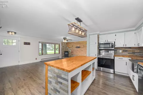 Kitchen - 5708 Mccartney Rd, Sandusky, OH 44870 photo 5 of 5