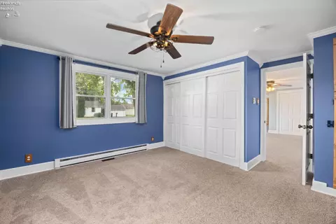 Bedroom - 5708 Mccartney Rd, Sandusky, OH 44870 photo 2 of 8