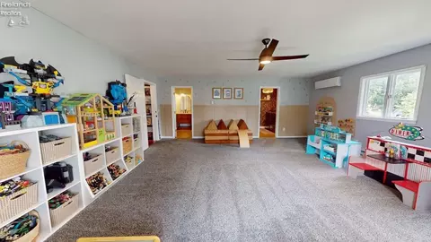 Other - 913 S Myrtle, Willard, OH 44890 photo 6 of 17
