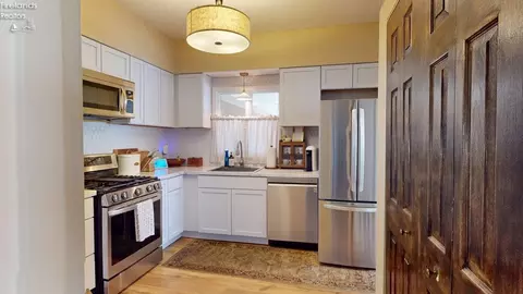 Kitchen - 913 S Myrtle, Willard, OH 44890 photo 2 of 2
