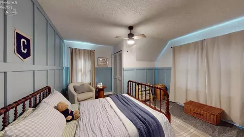 Bedroom - 913 S Myrtle, Willard, OH 44890 photo 3 of 4
