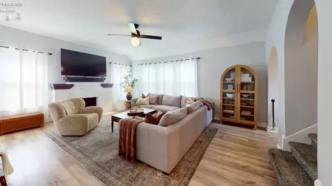 Living - 913 S Myrtle, Willard, OH 44890 photo 1 of 3