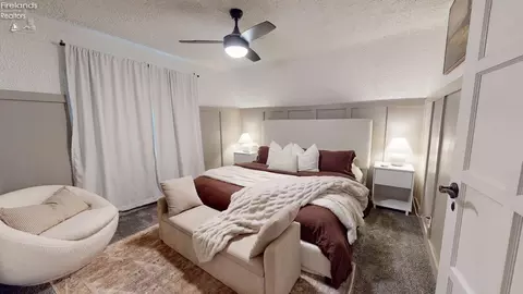 Bedroom - 913 S Myrtle, Willard, OH 44890 photo 1 of 4