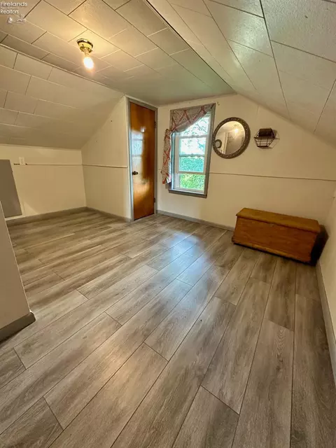 Bedroom - 6037 Willard West Rd, Willard, OH 44890 photo 2 of 5