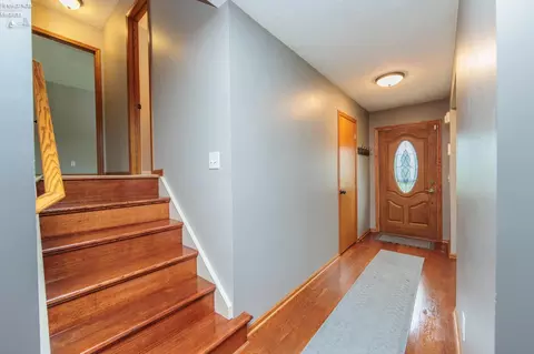 Entry Way - 246 Portage Path, Willard, OH 44890 photo 3 of 3