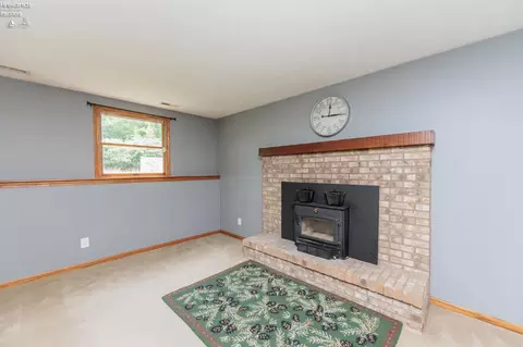 Living - 246 Portage Path, Willard, OH 44890 photo 9 of 10