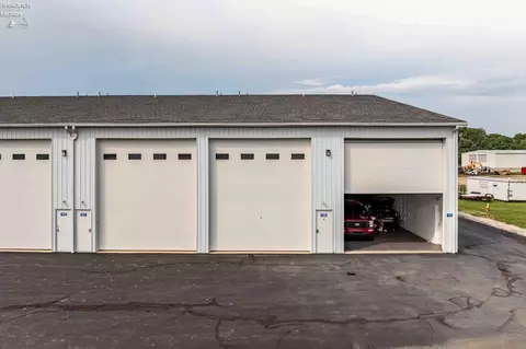 780 SE Catawba Rd #9, Port Clinton, OH 43452