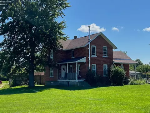 8840 W Genzman Rd, Oak Harbor, OH 43449
