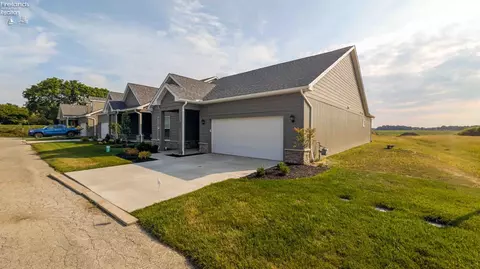 Exterior - 6025 Coventry Cir, Huron, OH 44839 photo 2 of 6