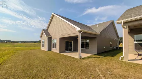 Exterior - 6025 Coventry Cir, Huron, OH 44839 photo 6 of 6