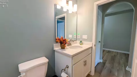 Bath - 6025 Coventry Cir, Huron, OH 44839 photo 6 of 6