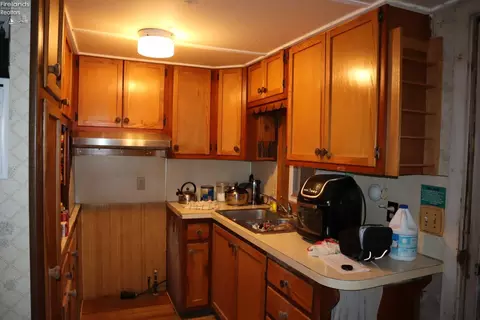 Kitchen - 9301 River Rd, Huron, OH 44839 photo 1 of 1