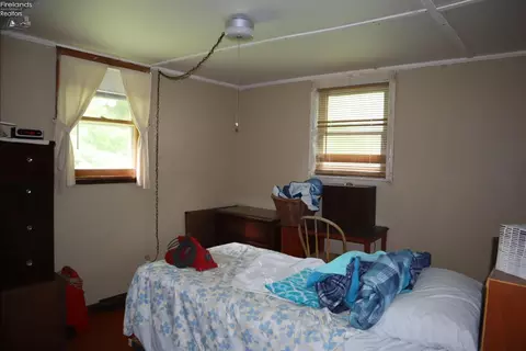 Bedroom - 9301 River Rd, Huron, OH 44839 photo 1 of 1