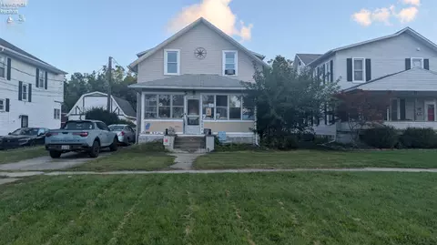 411 E 4th St, Port Clinton, OH 43452