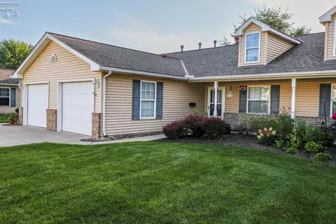 312 W W Gln, Elyria, OH 44035
