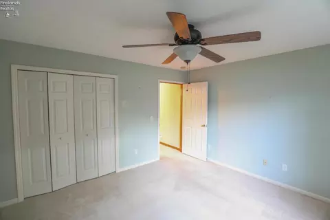 Bedroom - 312 W W Gln, Elyria, OH 44035 photo 3 of 5