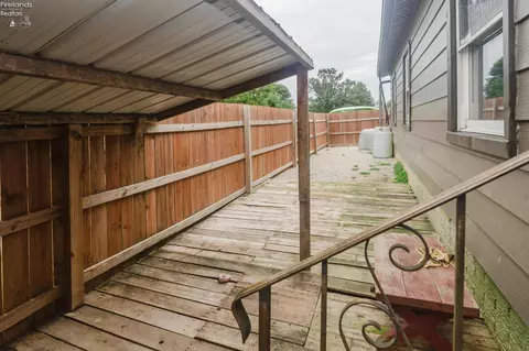 Exterior - 505 Arabian Ct, Lagrange, OH 44050 photo 3 of 15