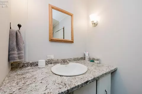 Bath - 505 Arabian Ct, Lagrange, OH 44050 photo 3 of 4