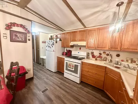 1420 E Main St #28, Bellevue, OH 44811 photo 16