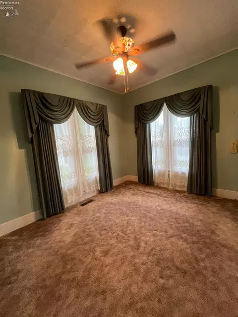 Bedroom - 404 E Maple St, Clyde, OH 43410 photo 1 of 4