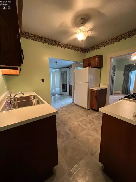 Kitchen - 404 E Maple St, Clyde, OH 43410 photo 1 of 4
