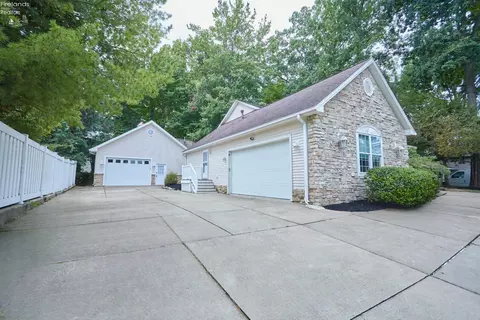 Exterior - 304 Riverside, Huron, OH 44839 photo 3 of 13