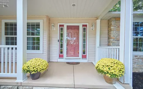 Exterior - 304 Riverside, Huron, OH 44839 photo 5 of 13