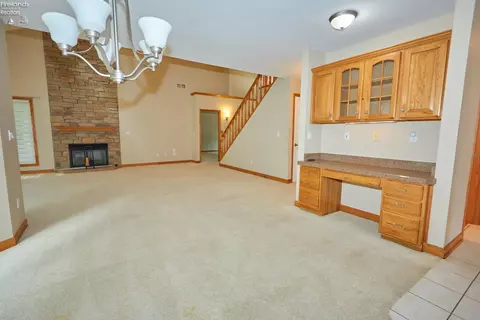 Living - 304 Riverside, Huron, OH 44839 photo 7 of 9