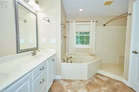 Bath - 304 Riverside, Huron, OH 44839 photo 4 of 6