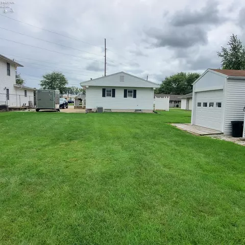 Exterior - 408 Ontario St, Huron, OH 44839 photo 3 of 7