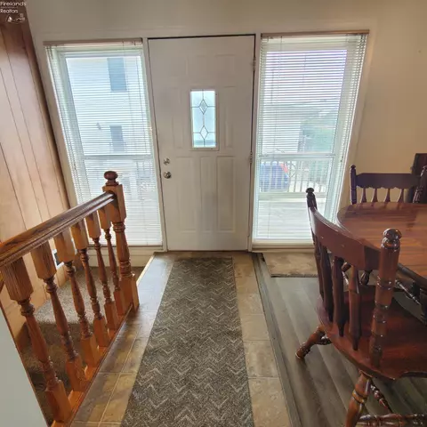 Entry Way - 408 Ontario St, Huron, OH 44839 photo 1 of 1