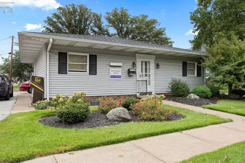 215 E 3rd St, Port Clinton, OH 43452