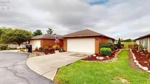 Exterior - 30 Wedgewood Dr, Willard, OH 44890 photo 1 of 2