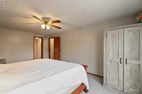 Bedroom - 602 Linden Ln, Willard, OH 44890 photo 2 of 6