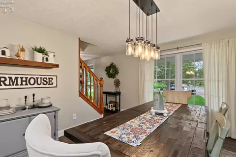 Dining - 602 Linden Ln, Willard, OH 44890 photo 4 of 5