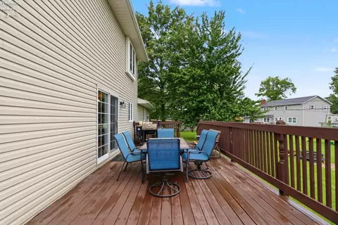 Exterior - 602 Linden Ln, Willard, OH 44890 photo 5 of 11